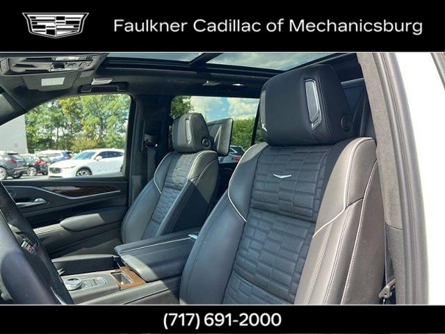 2023 Cadillac Escalade ESV Vehicle Photo in MECHANICSBURG, PA 17050-1707