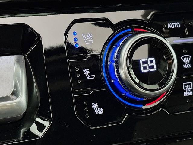 2025 GMC Sierra 3500 HD Vehicle Photo in PUYALLUP, WA 98371-4149