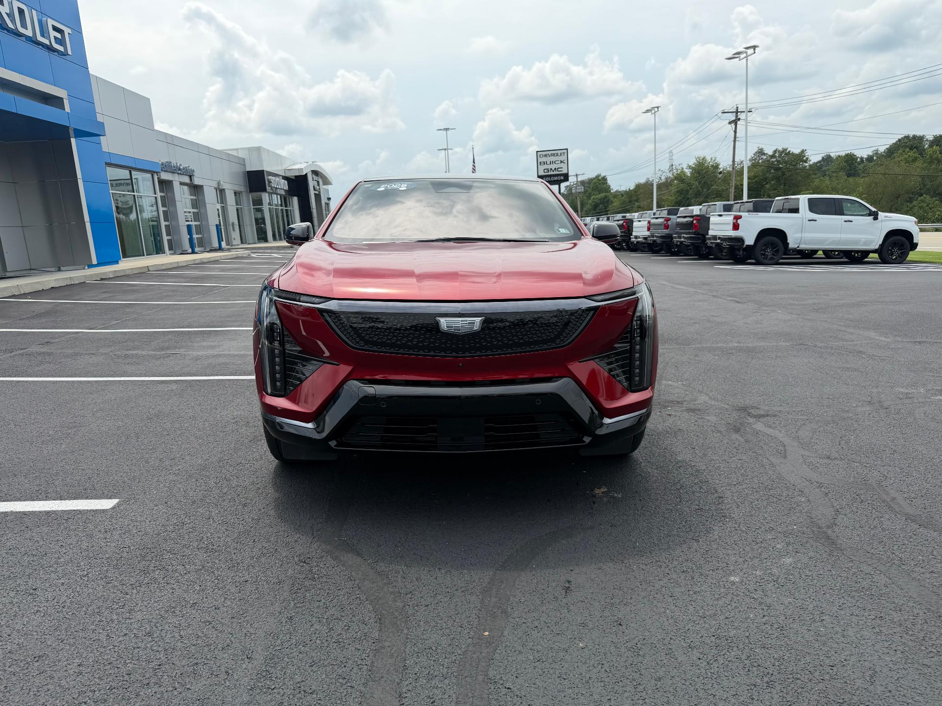 2025 Cadillac OPTIQ Sport 2 - 8