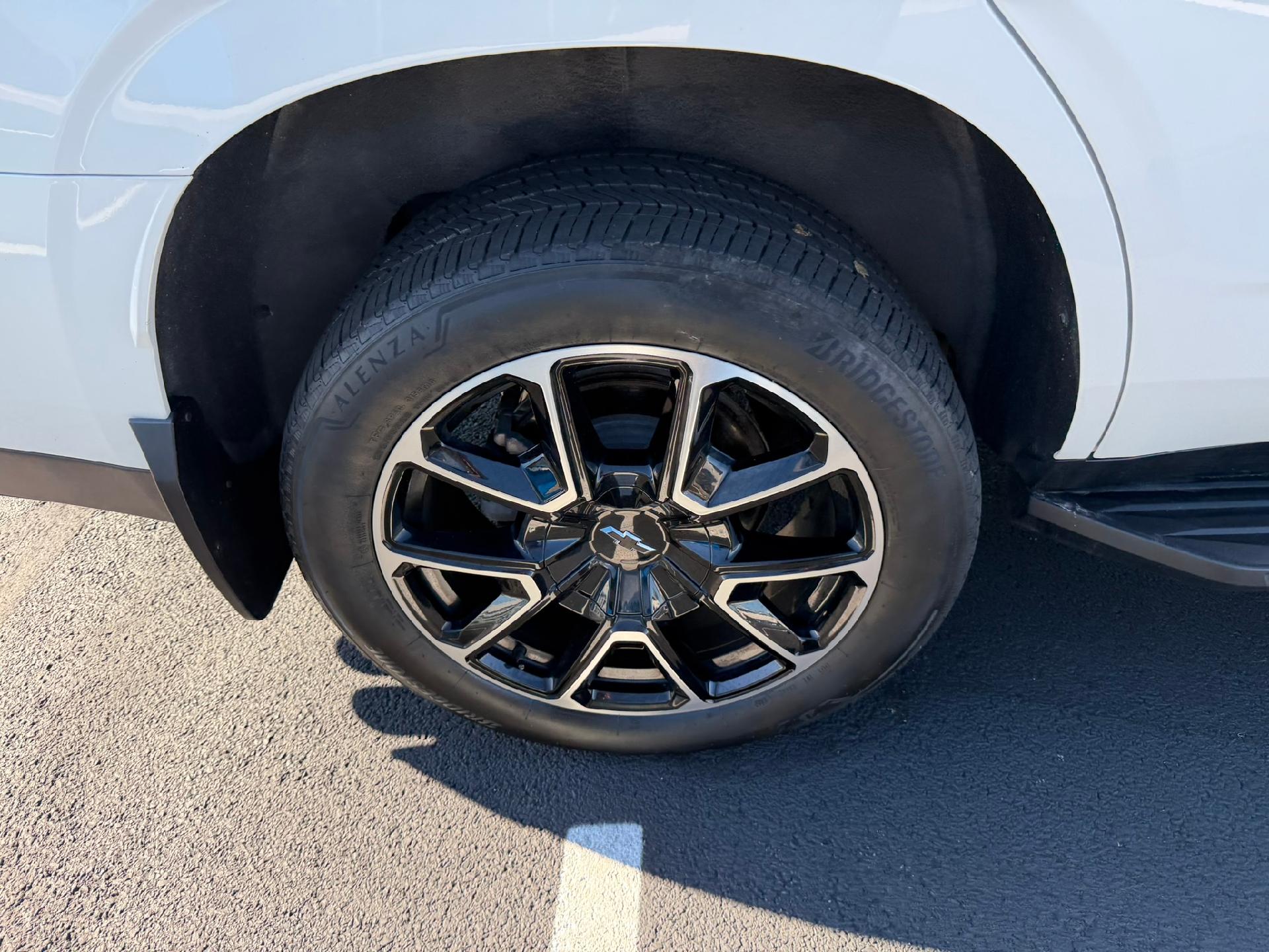 2025 Chevrolet Tahoe photo 11 of 40