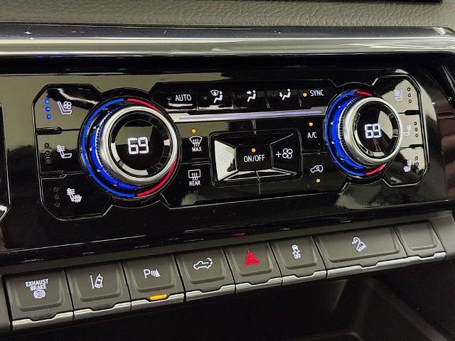 2025 GMC Sierra 3500 HD Vehicle Photo in PUYALLUP, WA 98371-4149