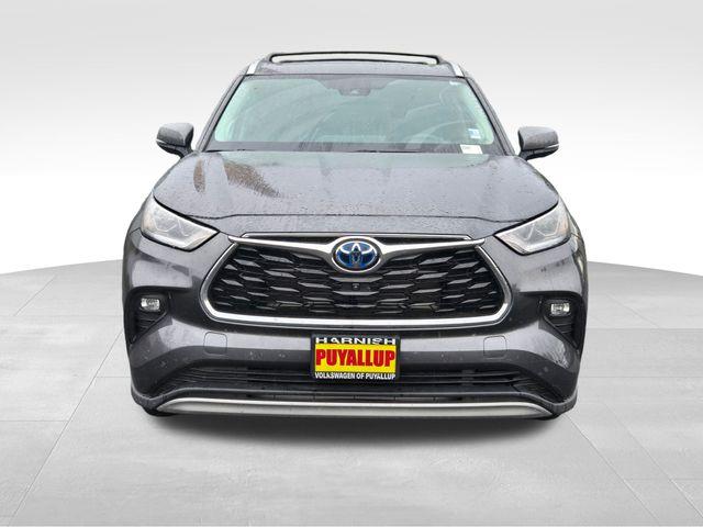 2023 Toyota Highlander Vehicle Photo in Puyallup, WA 98371