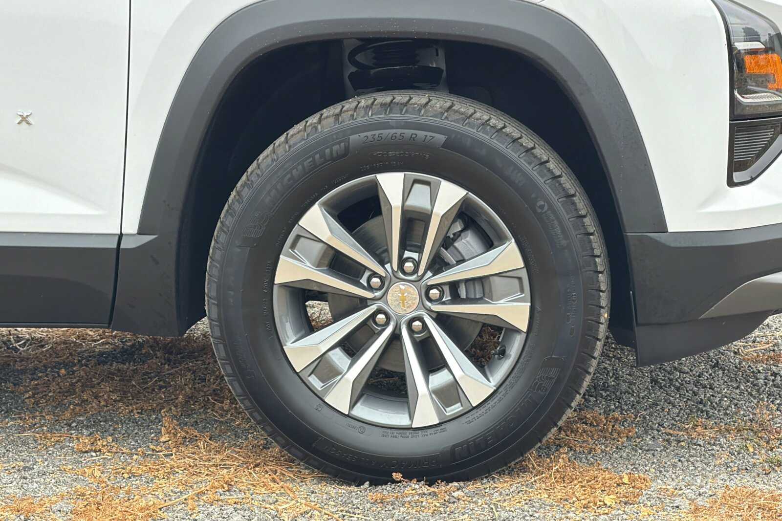 2027 Chevrolet Equinox LT - Photo 26