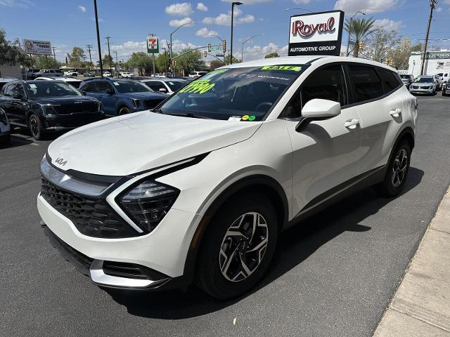 2025 Kia Sportage Vehicle Photo in Tucson, AZ 85712