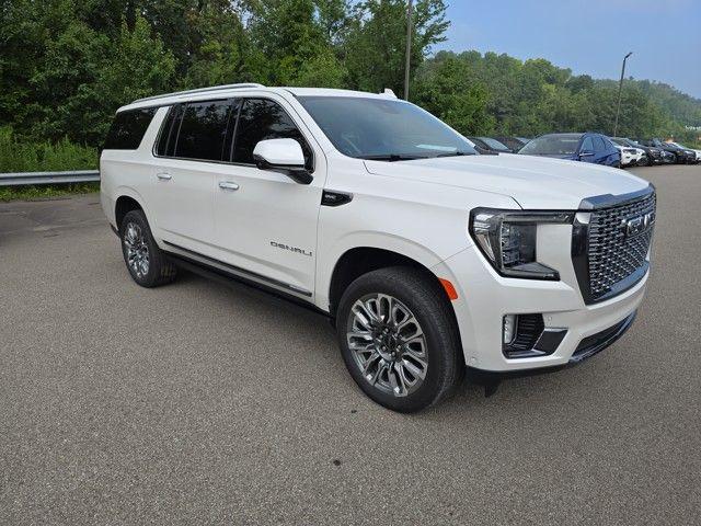 2024 GMC Yukon XL Vehicle Photo in Pleasant Hills, PA 15236