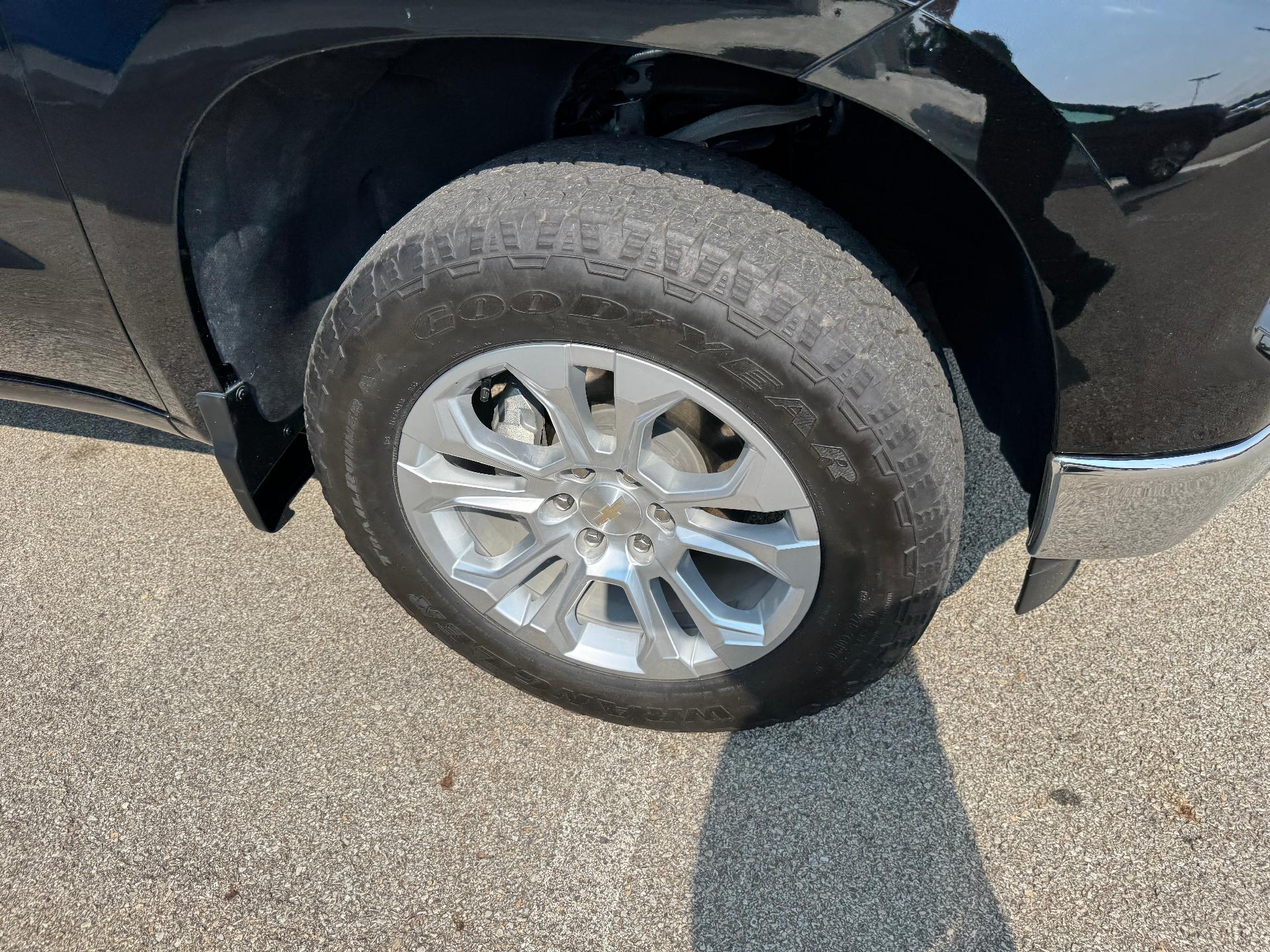 2023 Chevrolet Silverado 1500 LTZ - 8