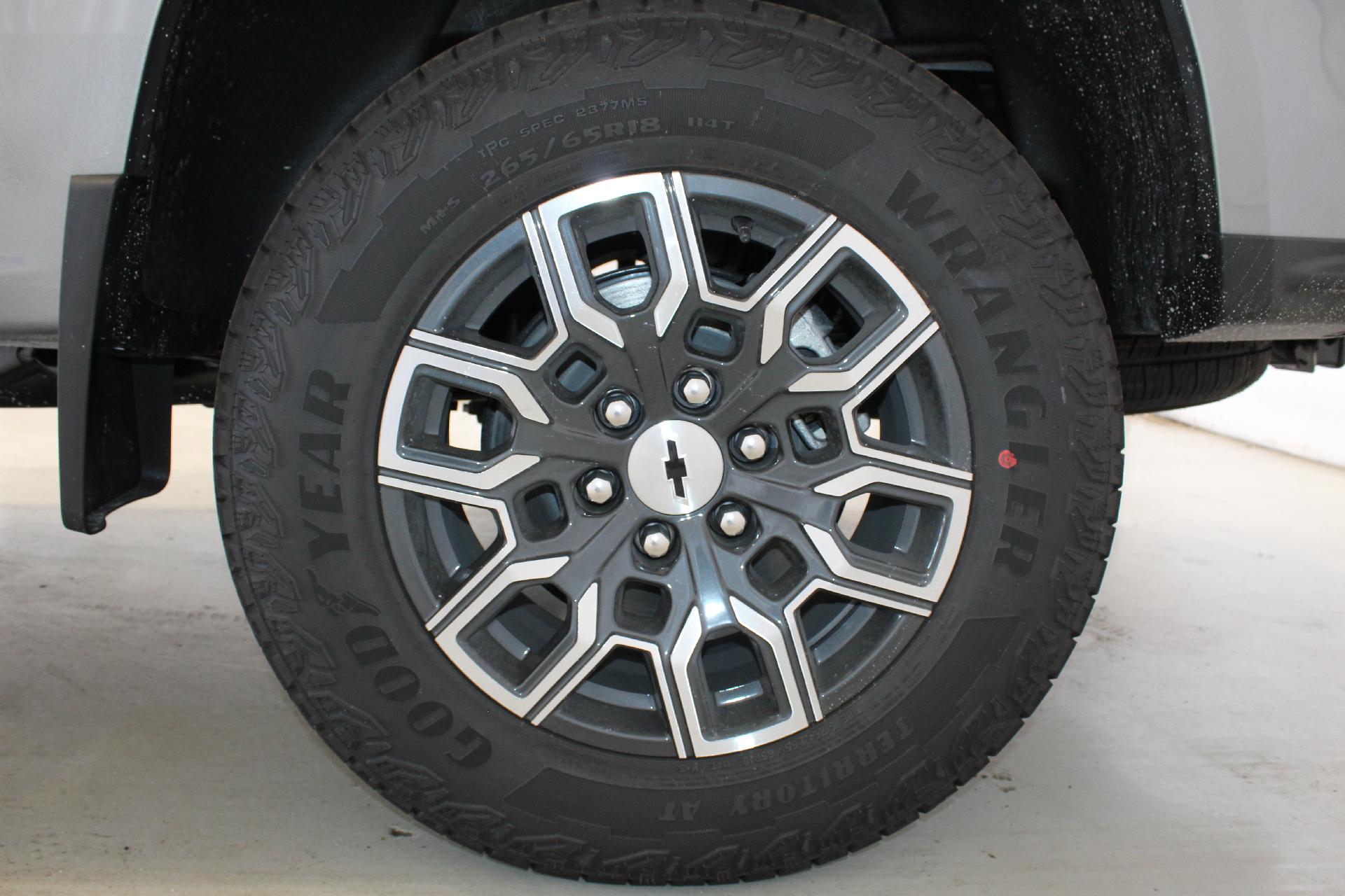 2026 Chevrolet Colorado Vehicle Photo in NORTHAMPTON, MA 01060-1120