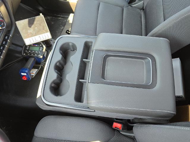 2024 Chevrolet Silverado Chassis Cab Vehicle Photo in INDEPENDENCE, MO 64055-1314