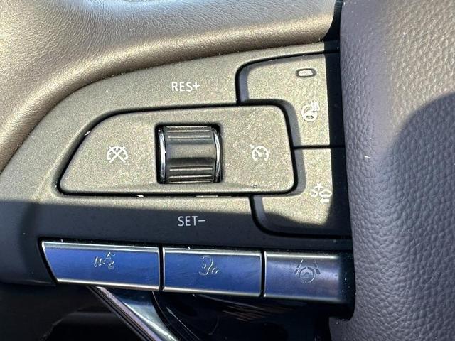 2024 Cadillac Escalade Vehicle Photo in COLUMBIA, MO 65203-3903