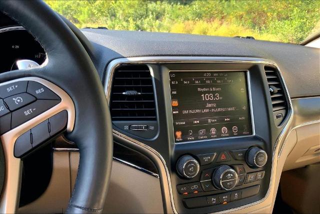 2014 Jeep Grand Cherokee Vehicle Photo in Kansas City, MO 64114