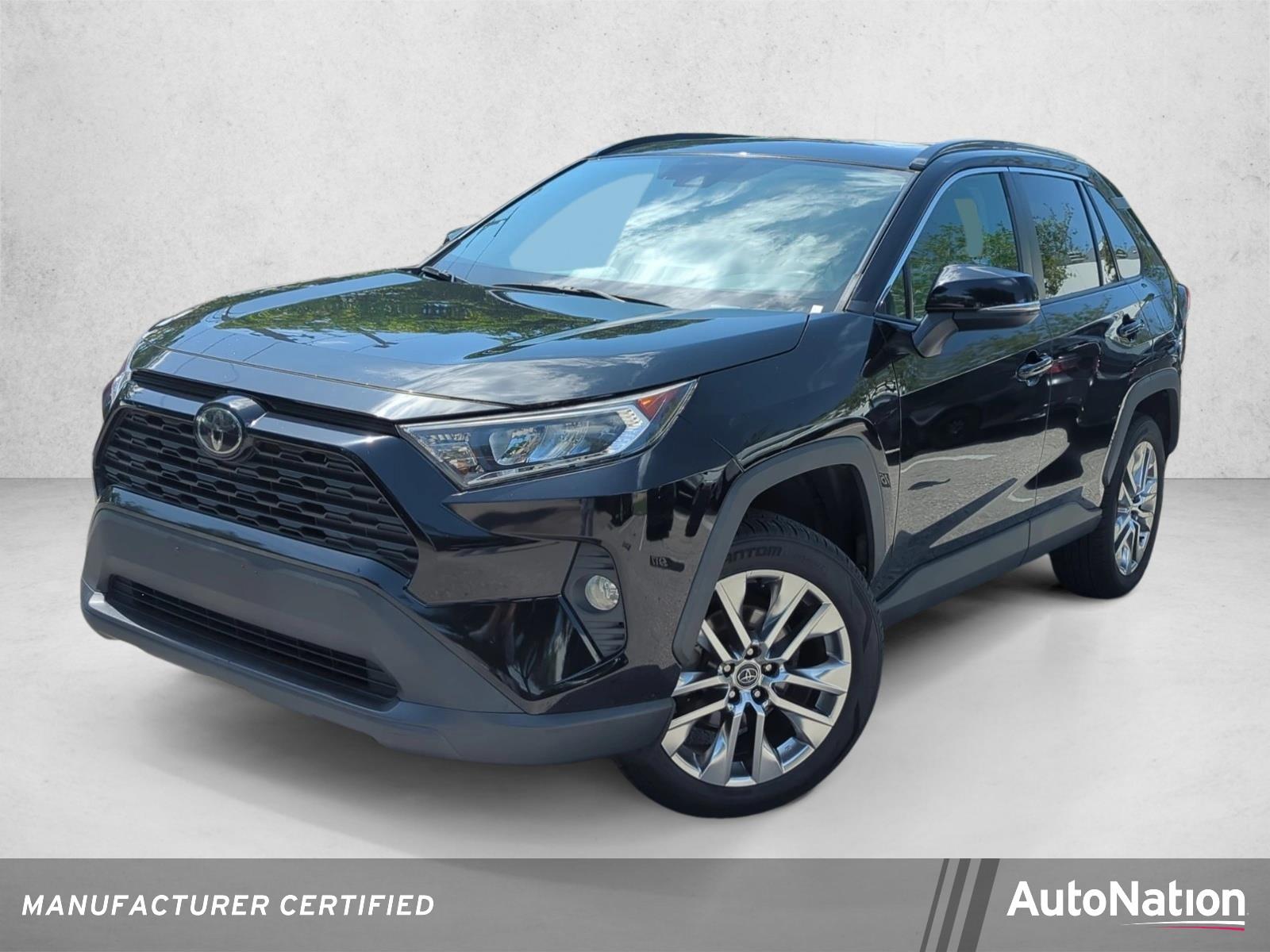 2020 Toyota RAV4 Vehicle Photo in Ft. Myers, FL 33907