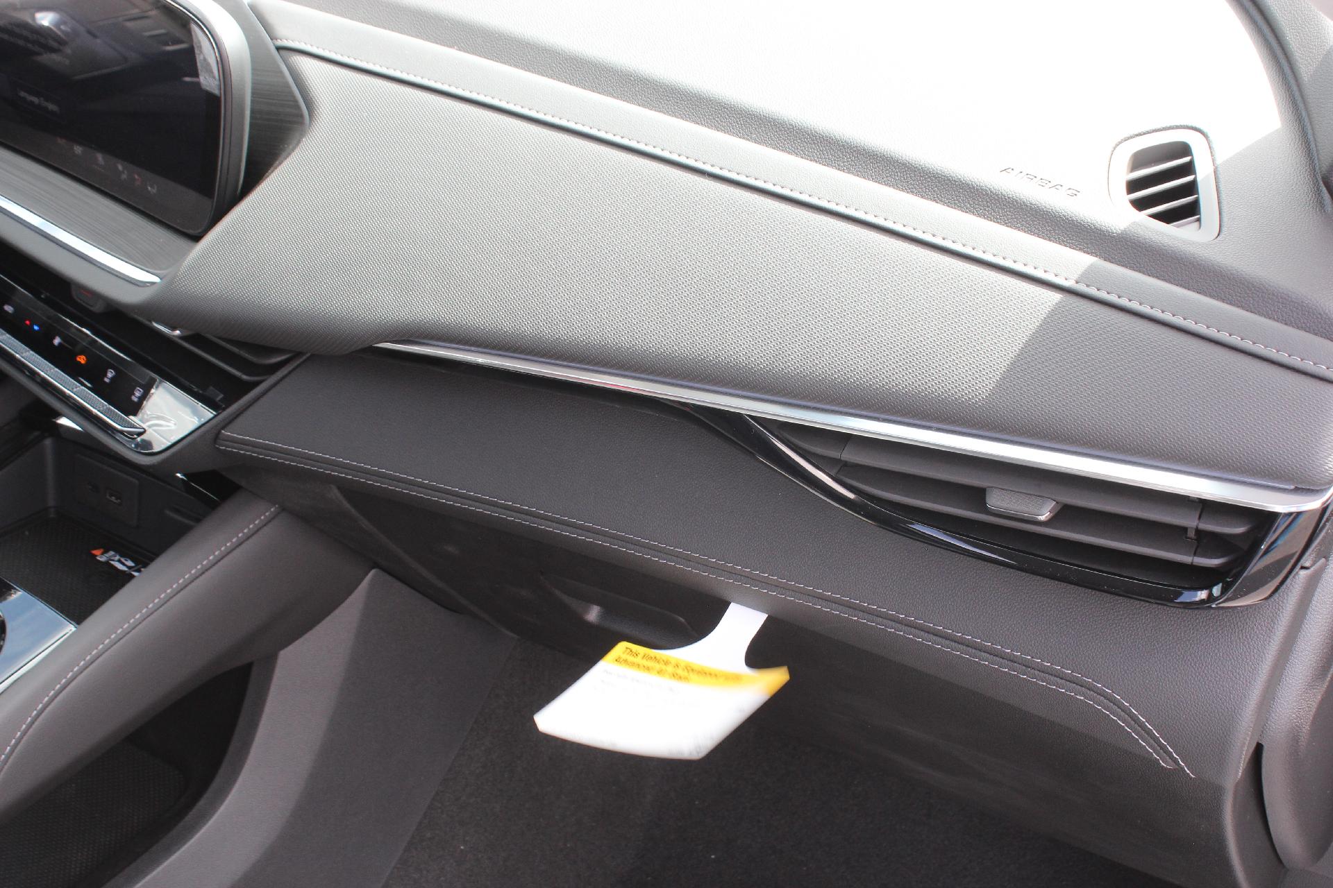 2025 Buick Envision Vehicle Photo in AURORA, CO 80012-4011