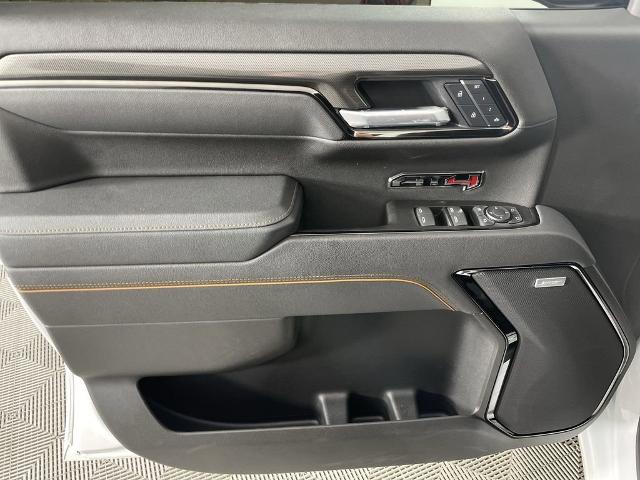 2025 GMC Sierra 1500 Vehicle Photo in GILBERT, AZ 85297-0402
