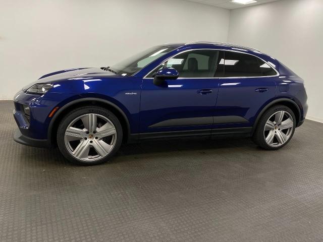 2024 Porsche Macan Vehicle Photo in Appleton, WI 54913