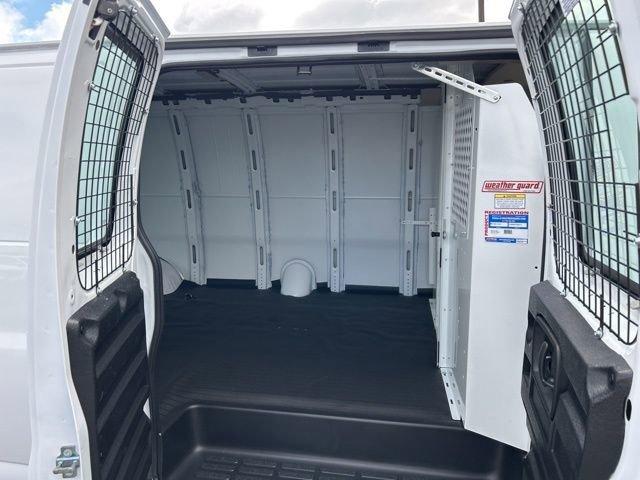 2025 Chevrolet Express Cargo 2500 Vehicle Photo in SAINT CLAIRSVILLE, OH 43950-8512