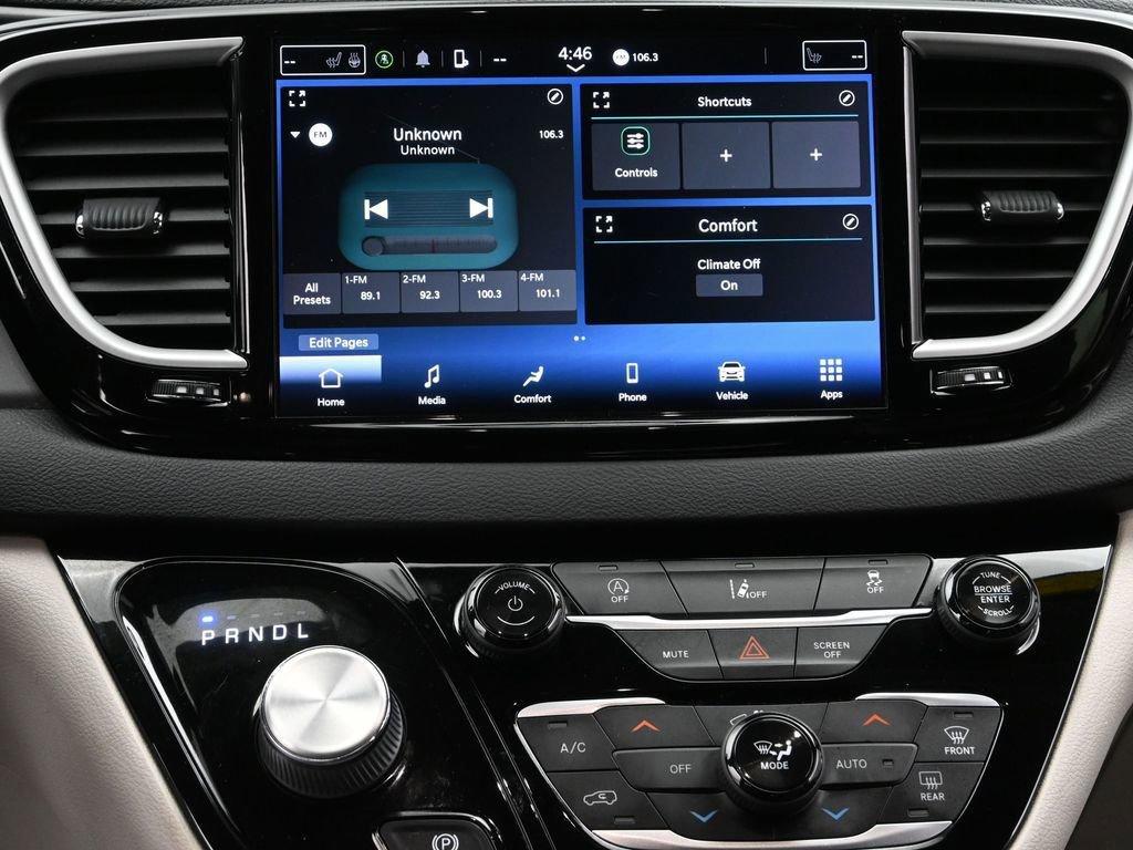 2022 Chrysler Pacifica Vehicle Photo in Cedar Rapids, IA 52402