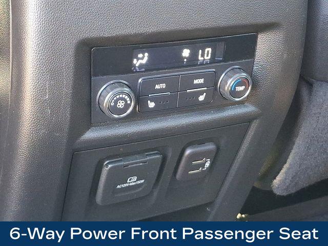 2023 Chevrolet Traverse Vehicle Photo in DANBURY, CT 06810-5034