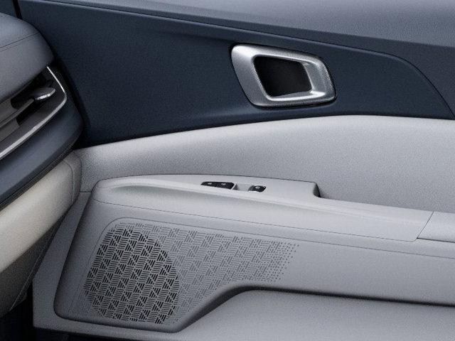 2025 Kia Carnival Hybrid Vehicle Photo in Westbrook, ME 04092