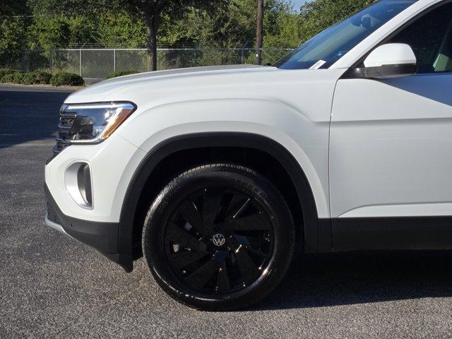 2024 Volkswagen Atlas Vehicle Photo in Decatur, TX 76234