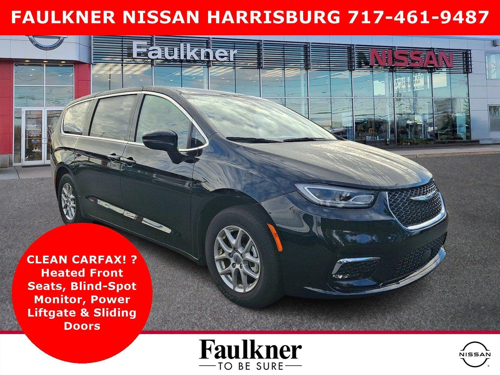 2024 Chrysler Pacifica Vehicle Photo in Harrisburg, PA 17111-1033