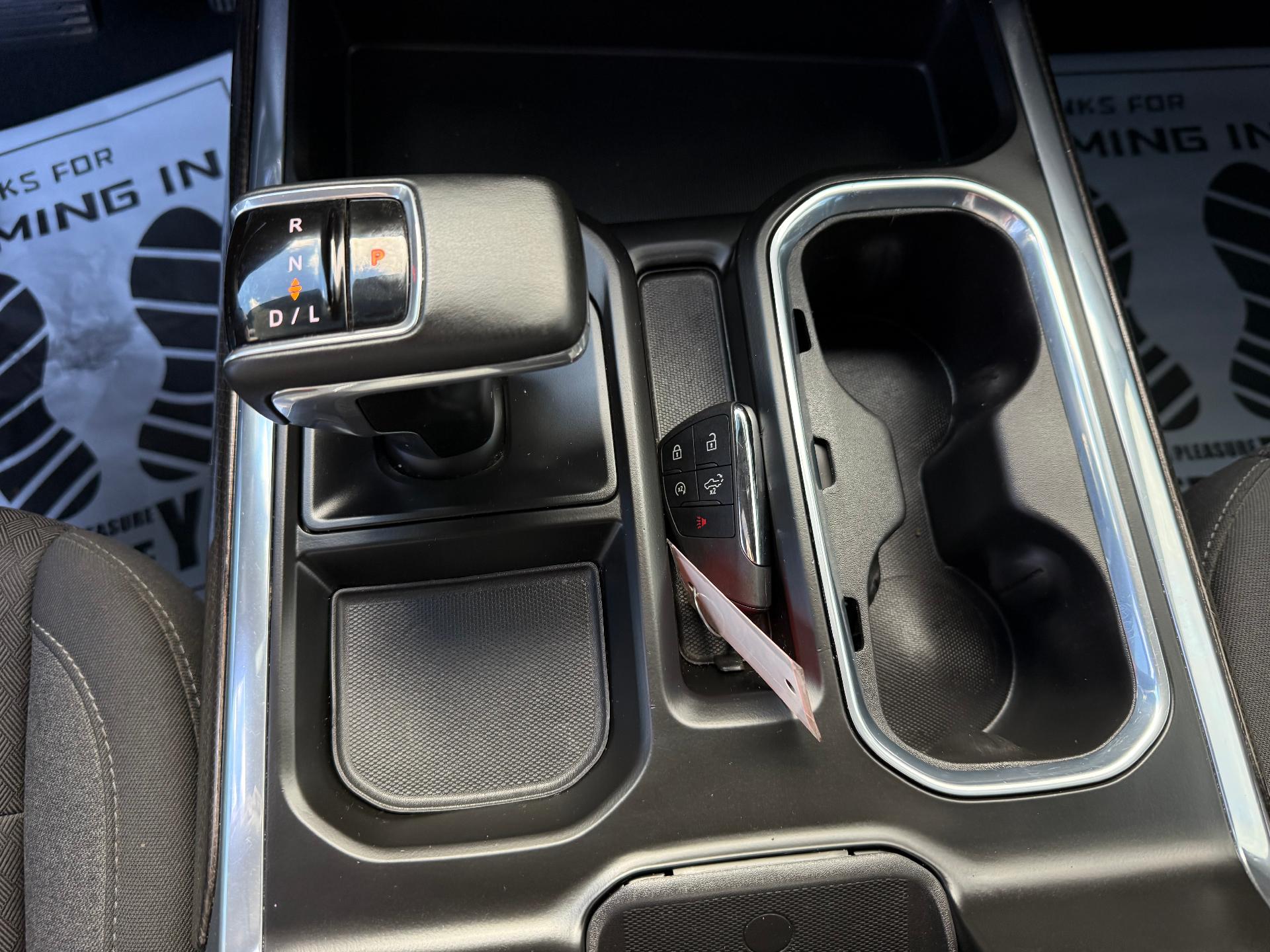 2025 Chevrolet Silverado 1500 photo 20 of 28