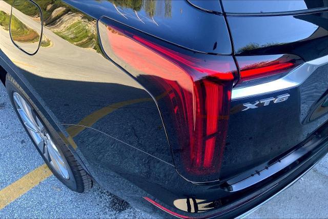 2025 Cadillac XT6 Vehicle Photo in KANSAS CITY, MO 64114-4545
