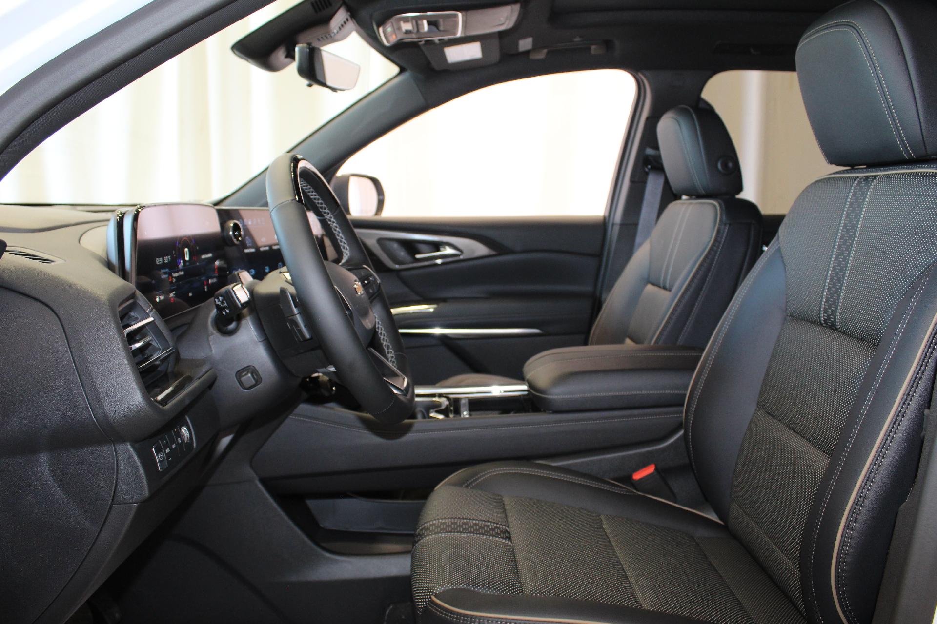 2026 Chevrolet Traverse Vehicle Photo in NORTHAMPTON, MA 01060-1120
