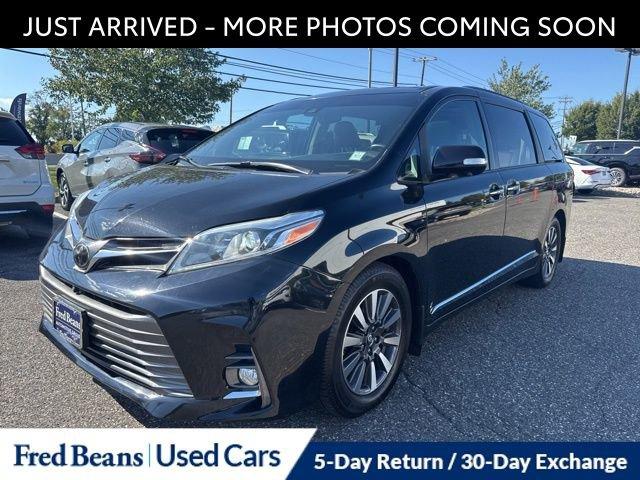 2019 Toyota Sienna Vehicle Photo in Flemington, NJ 08822