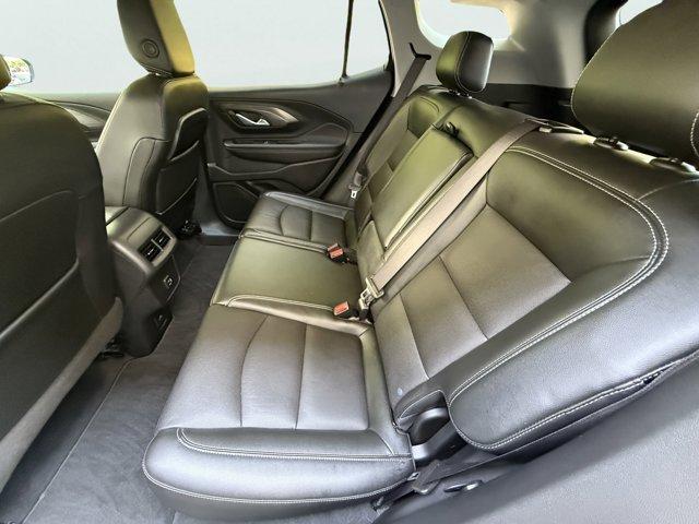 2022 GMC Terrain Vehicle Photo in LEOMINSTER, MA 01453-2952