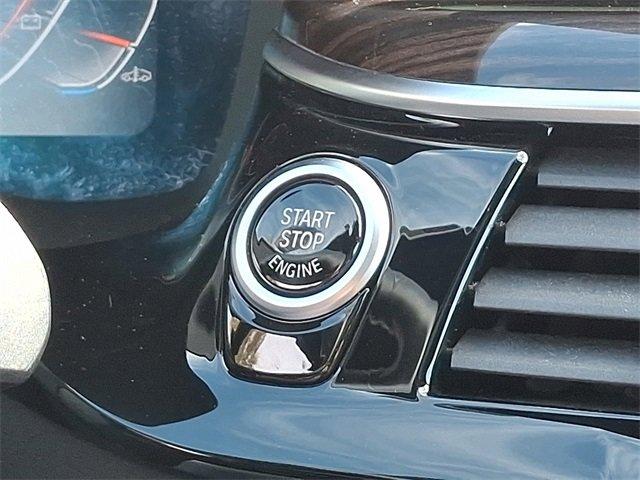 2023 BMW 540i xDrive Vehicle Photo in Willow Grove, PA 19090