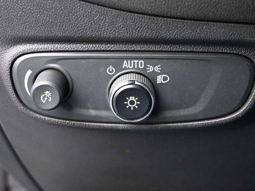 2023 Chevrolet Equinox Vehicle Photo in Cedar Rapids, IA 52402