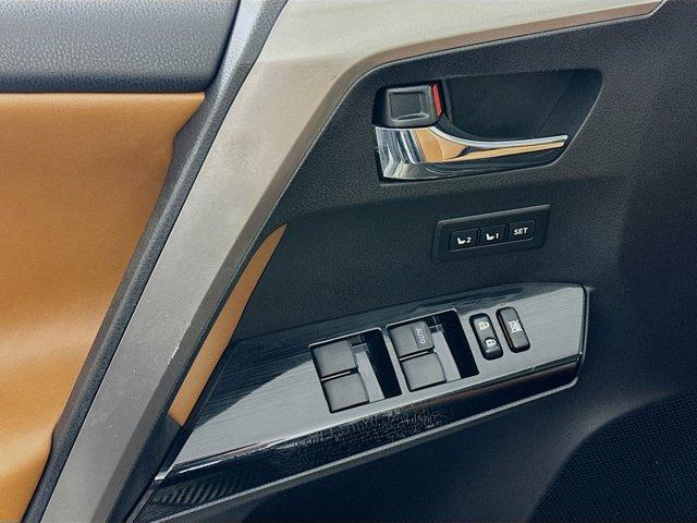 2016 Toyota RAV4 Hybrid Vehicle Photo in Flemington, NJ 08822