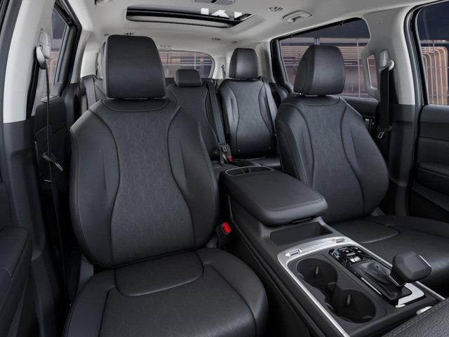 2025 Kia Carnival Vehicle Photo in Westbrook, ME 04092