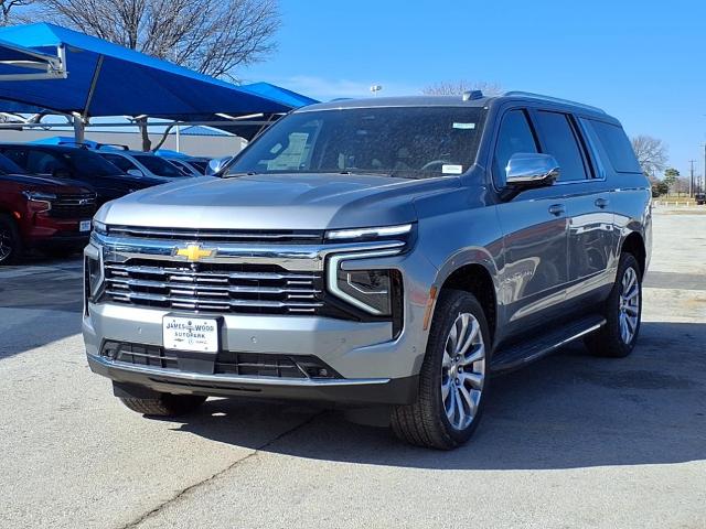 2025 Chevrolet Suburban Vehicle Photo in Denton, TX 76205
