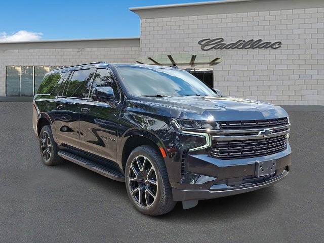 Select 2022 Chevrolet Suburban