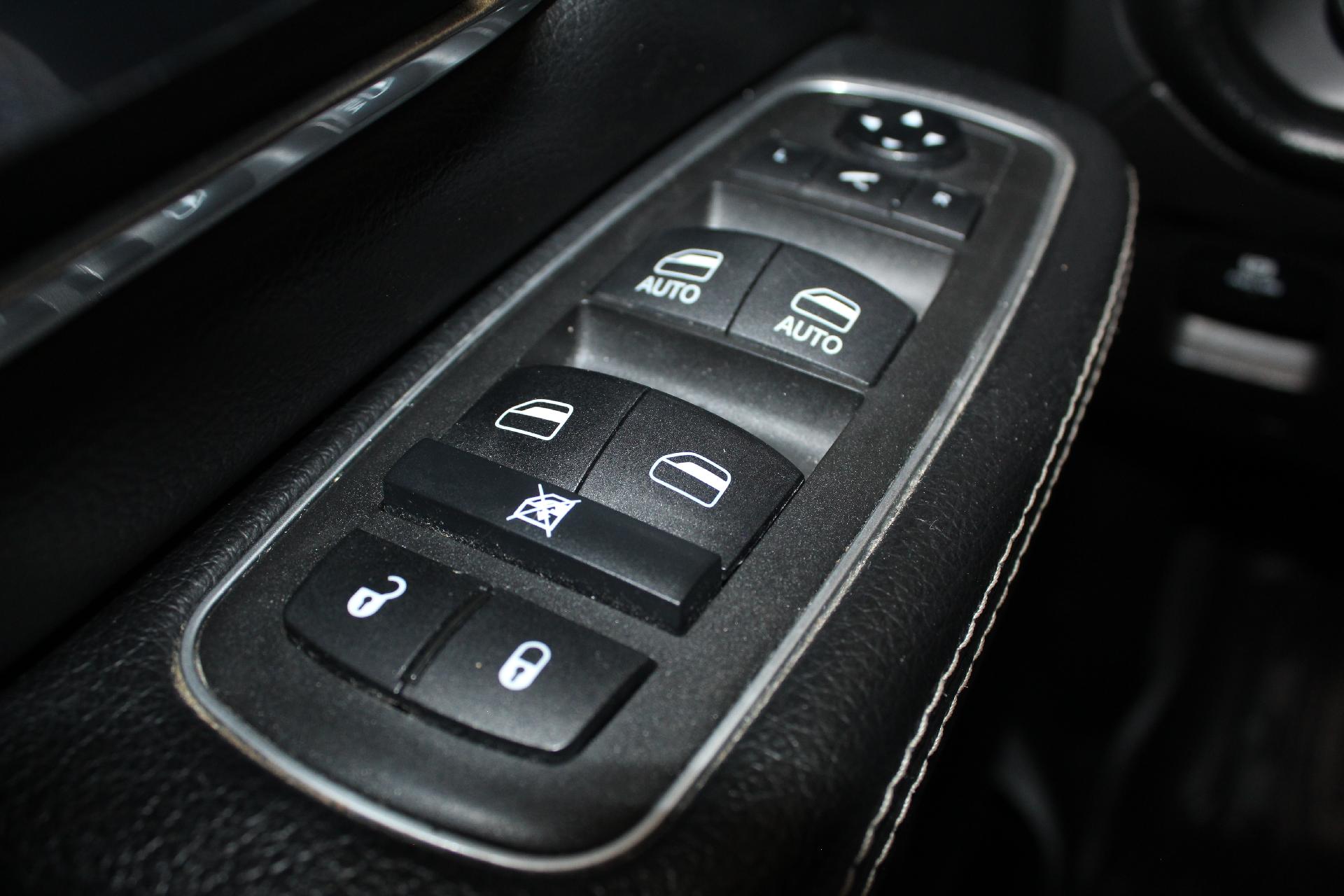 2021 Ram 1500 Vehicle Photo in NORTHAMPTON, MA 01060-1120