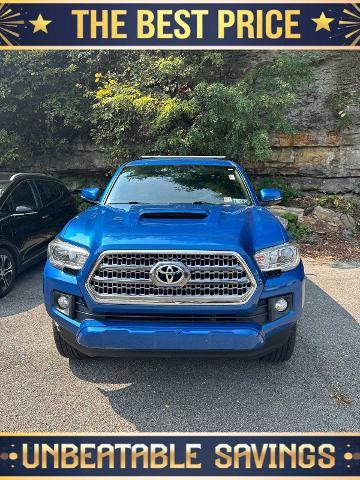 2017 Toyota Tacoma Vehicle Photo in PITTSBURGH, PA 15226-1209