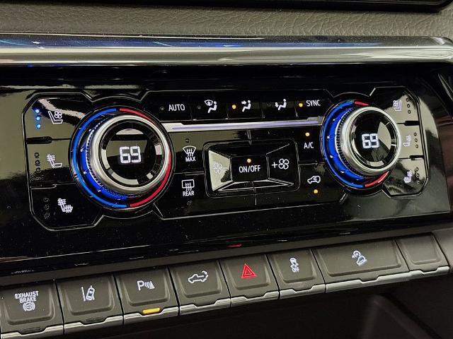 2025 GMC Sierra 3500 HD Vehicle Photo in PUYALLUP, WA 98371-4149