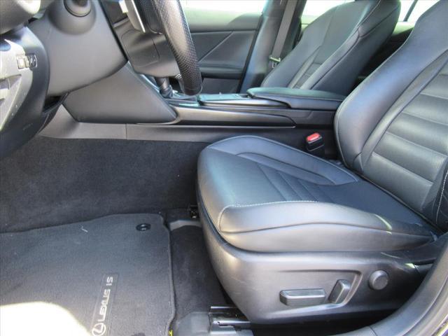 2022 Lexus IS Vehicle Photo in LEESBURG, FL 34788-4022