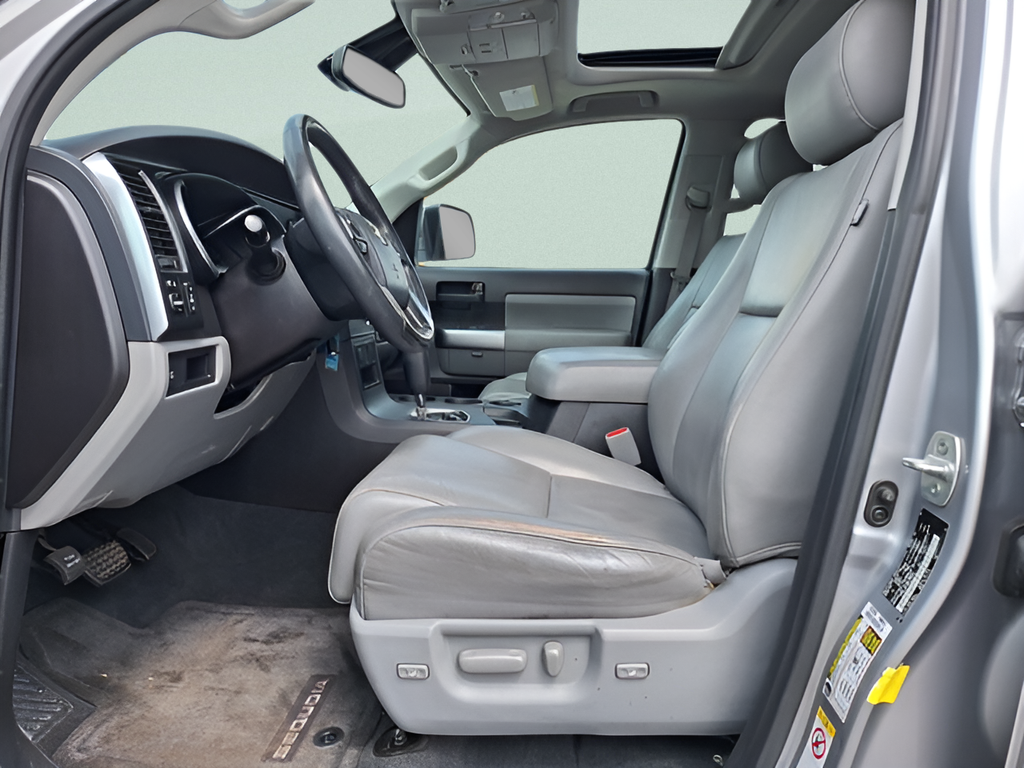 2019 Toyota Sequoia SR5 - 11