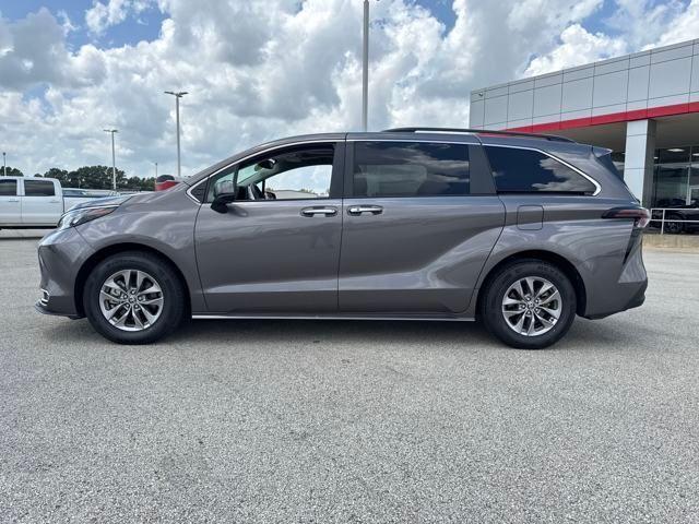 2024 Toyota Sienna Vehicle Photo in Jonesboro, AR 72404