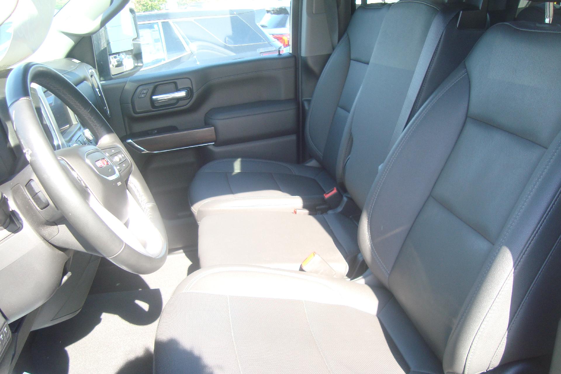 2023 GMC Sierra 2500 HD Vehicle Photo in PORTSMOUTH, NH 03801-4196