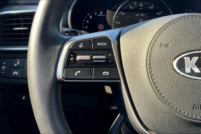 2019 Kia Sorento Vehicle Photo in TOPEKA, KS 66609-0000