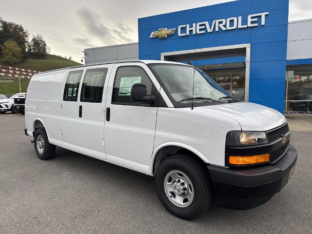 2025 Chevrolet Express Cargo Vehicle Photo in SUTTON, WV 26601-9538