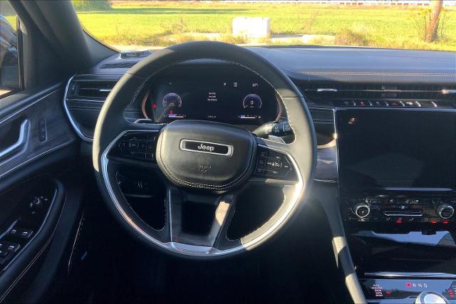 2023 Jeep Grand Cherokee L Vehicle Photo in TOPEKA, KS 66609-0000