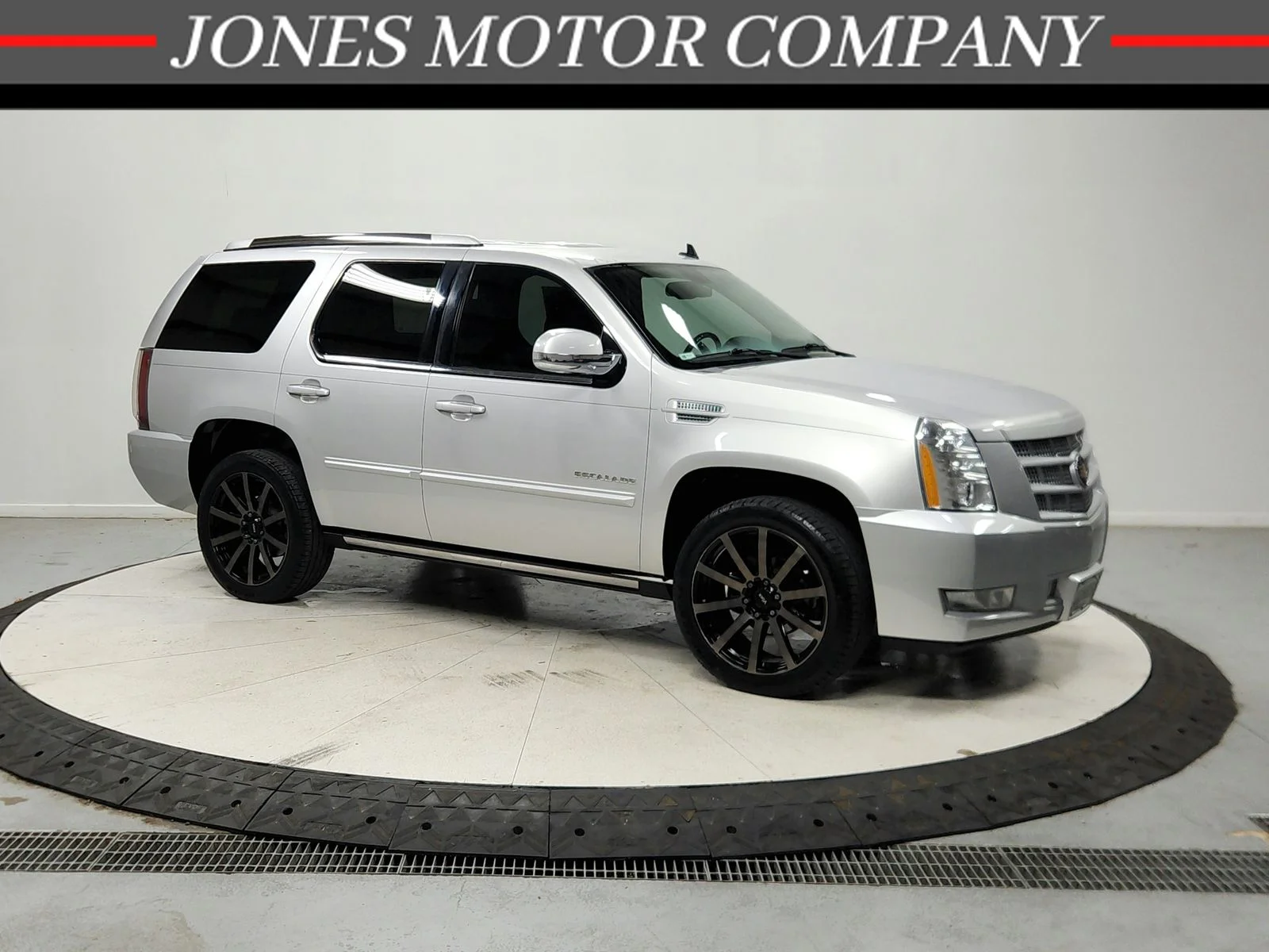 2014 Cadillac Escalade Vehicle Photo in Savannah, TN 38372