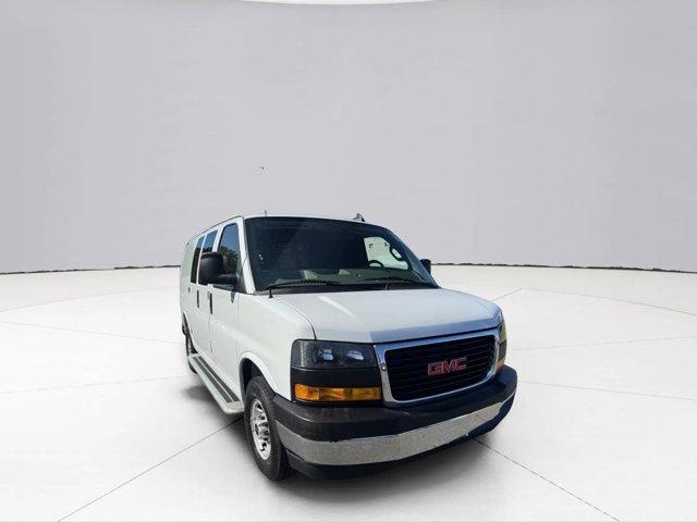 2023 GMC Savana Cargo Van Vehicle Photo in LEOMINSTER, MA 01453-2952