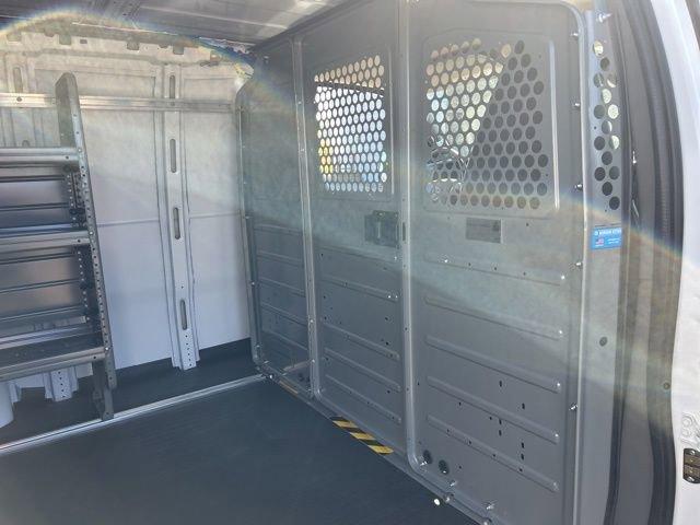 2025 GMC Savana Cargo 3500 Vehicle Photo in SAINT CLAIRSVILLE, OH 43950-8512