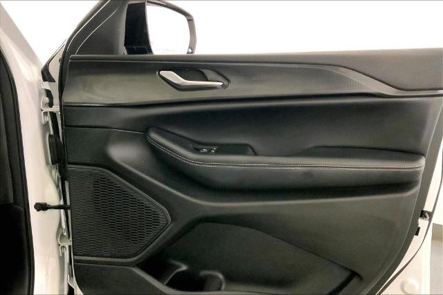 2024 Jeep Grand Cherokee L Vehicle Photo in Kansas City, MO 64114