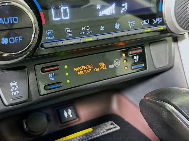 2019 Toyota RAV4 Vehicle Photo in Flemington, NJ 08822